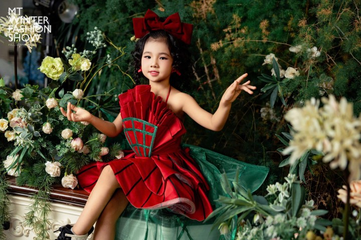 QUỲNH AN – FIRST FACE RẠNG RỠ TẠI MT WINTER FASHION SHOW 2024