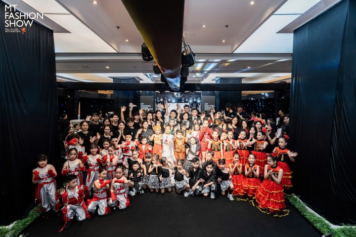 Rực rỡ hình ảnh gần 1000 bạn nhỏ tự tin trên sàn runway MT Fashion Show 2024