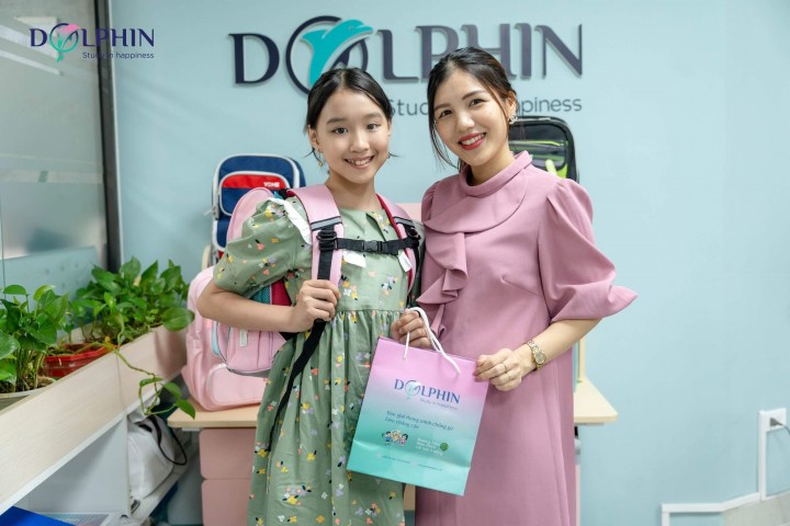 ĐƠN VỊ ĐỒNG HÀNH DOLPHIN: Hành Trình Đồng Hành Cùng Trẻ Em Việt Nam Tại Hạ Miên Fashion Show
